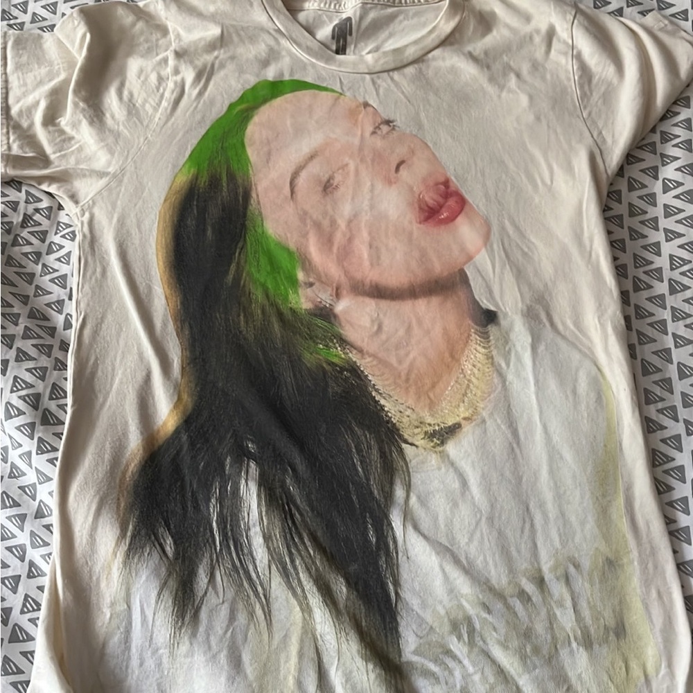 billie eilish world tour shirt!